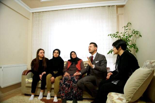 Kılıçdaroğlu'nun 'Çöp Topluyor' Diye Kürsüden Fotoğrafını Gösterdiği Kadın, İsyan Etti