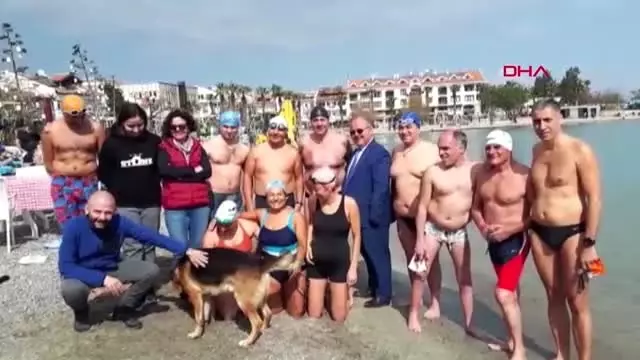 Muğla Datça'da Türk ve Yunan Yüzücülerden Dostluk Antrenmanı