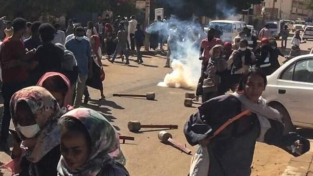 Son Dakika! Sudan'da Hükümet Feshedildi! Ülkede 1 Yıl OHAL İlan Edildi