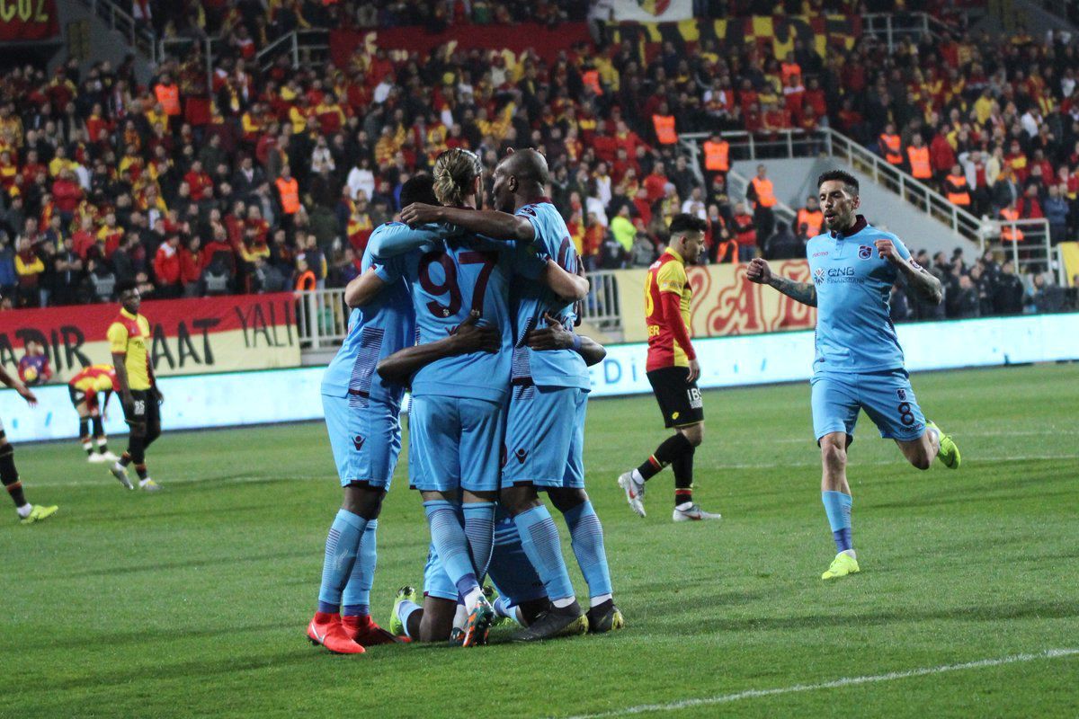 Trabzonspor, Göztepe'yi 3-1 Mağlup Etti