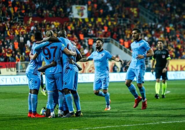 Son Dakika! Trabzonspor Göztepe'yi 3-1 Mağlup Etti