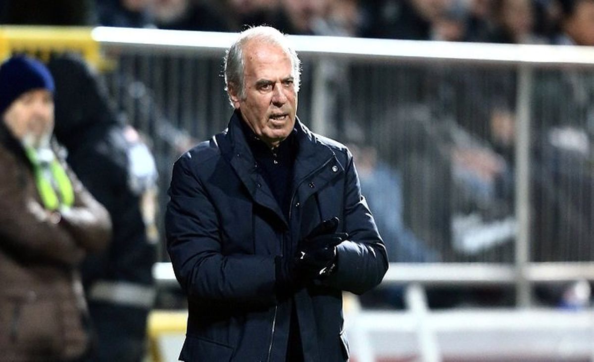 6 Haftadır Puana Hasret Olan Kasımpaşa'da Teknik Direktör Mustafa Denizli'den İstifa Sinyali
