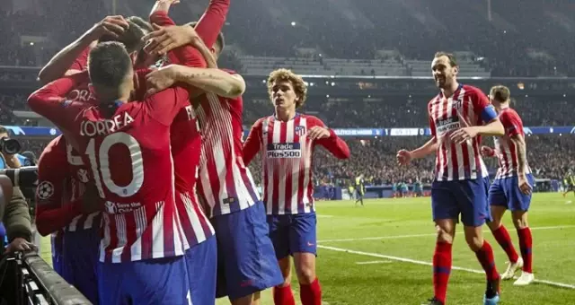 Atletico Madrid Forması Giyen Filipe Luis, Sezon Sonunda Barcelona'ya Transfer Olacak Atletico Madrid Forması Giyen Filipe Luis, Sezon Sonunda Barcelona'ya Transfer Olacak