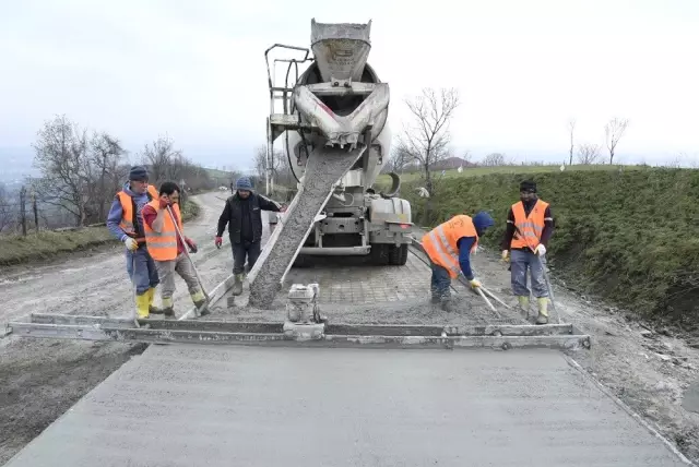 Tekkeköy Beton Yollarla Örülüyor