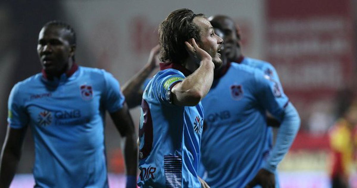 Trabzonspor'un Yerlileri Takımı Sırtlıyor