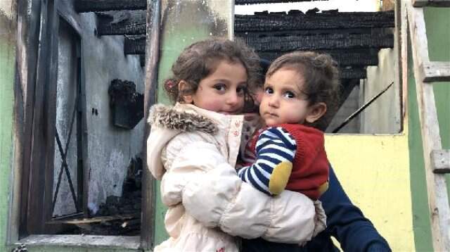 4 Yaşındaki Ceren, Kardeşini Yanmaktan Kurtardı