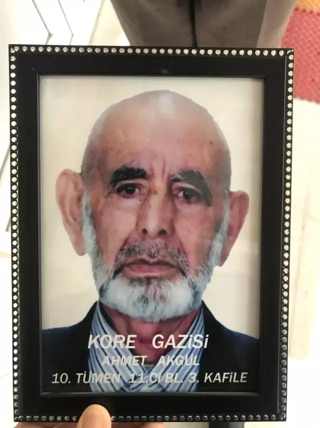 Akhisarlı Gazi Ahmet Akgül Son Yolculuğuna Uğurlandı Akhisarlı Gazi Ahmet Akgül Son Yolculuğuna Uğurlandı