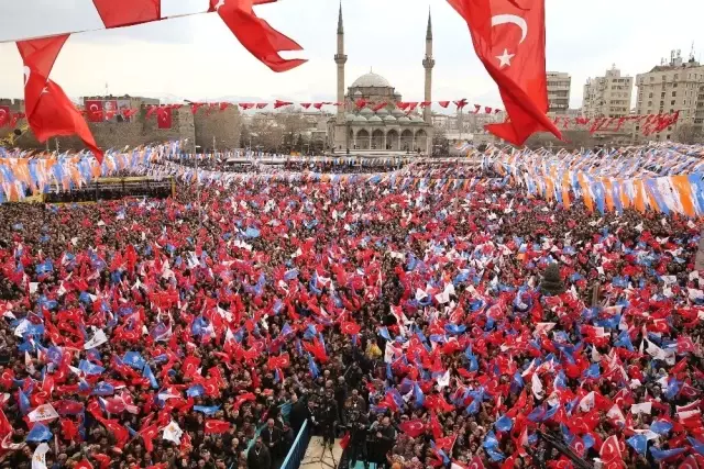 Cumhurbaşkanı Erdoğan, Özhaseki İçin Kayseri'den Oy İstedi Cumhurbaşkanı Erdoğan, Özhaseki İçin Kayseri'den Oy İstedi