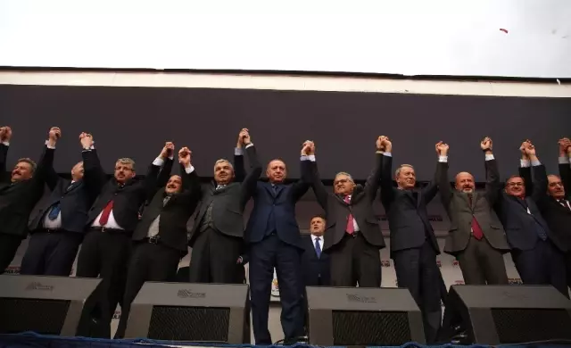 Cumhurbaşkanı Erdoğan, Özhaseki İçin Kayseri'den Oy İstedi Cumhurbaşkanı Erdoğan, Özhaseki İçin Kayseri'den Oy İstedi