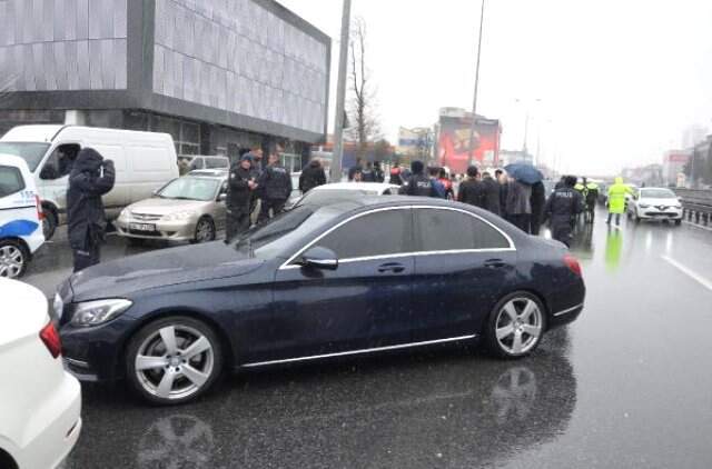 Düğün Konvoyundan Havaya Ateş Açıldı, Polis Alarma Geçti