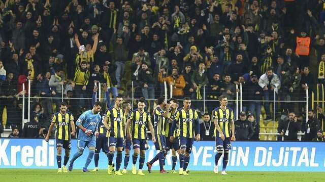 Fenerbahçe, Derbide Beşiktaş'ı Yenip Taraftarını Sevindirmek İstiyor!