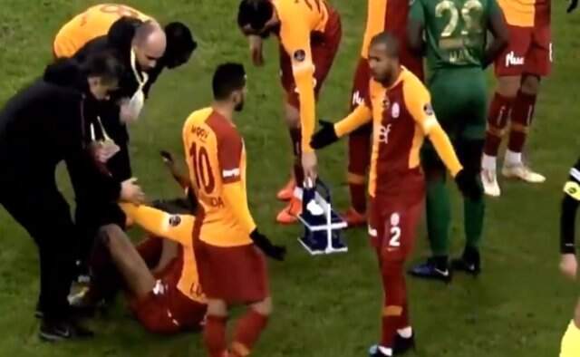 Galatasaray'da Younes Belhanda ile Mariano Tartıştı!