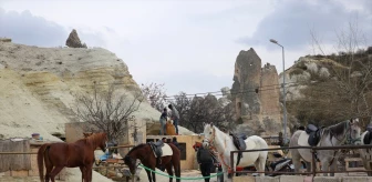Kapadokya'da Peribacaları Yakınındaki Yapıların Yıkılması