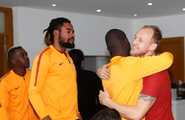 Semih Kaya 28 Yaşında Semih Kaya 28 Yaşında