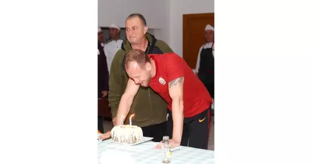 Semih Kaya 28 Yaşında Semih Kaya 28 Yaşında