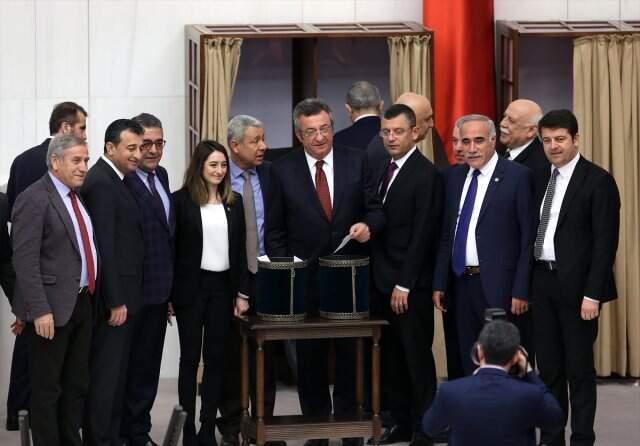 Son Dakika! Meclis'in Yeni Başkanı Mustafa Şentop Oldu