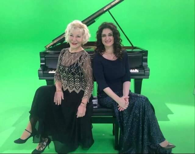 Anjelika Akbar ile Sesler İzleyiciyle Buluşmaya Hazırlanıyor