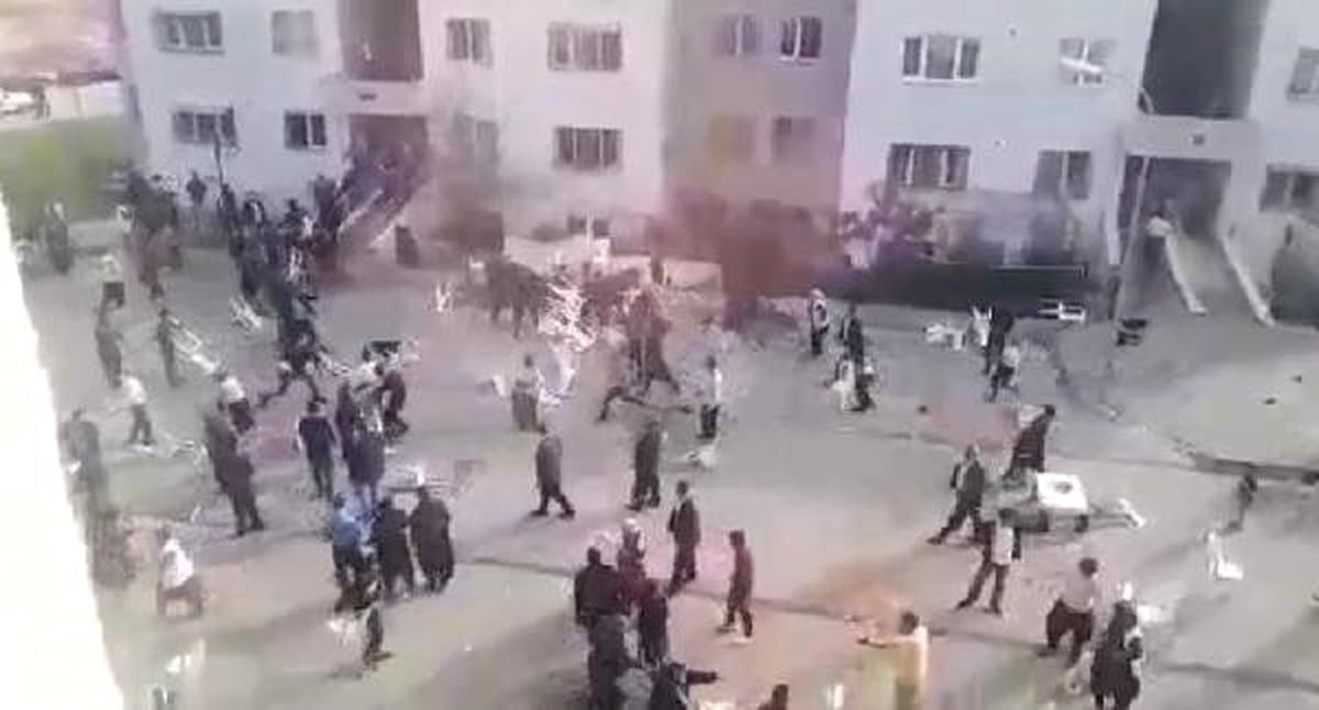 Kız ile Erkek Tarafı, Düğünde 'En Çok Siz Dans Ettiniz' Deyip Birbirine Girdi