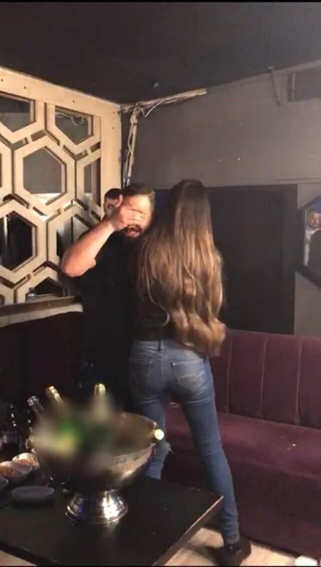 Eşi, Bir Erkekle Sarmaş Dolaş Görüntülenen Emre Aşık Sessizliğini Bozdu