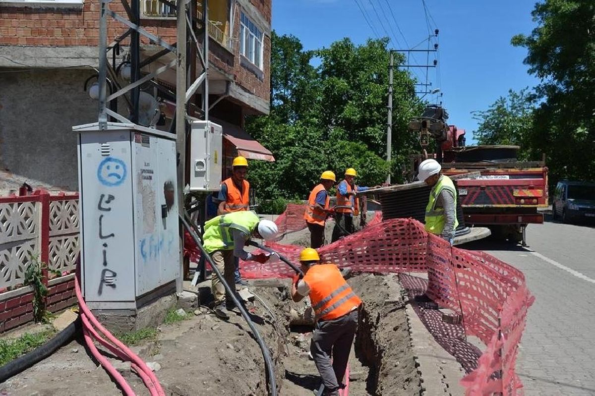 Terme'de Enerji Nakil Hatları Yeraltına Alındı
