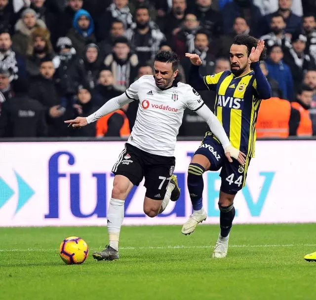 Yılın İlk Derbisinde Gol Yağmuru Yılın İlk Derbisinde Gol Yağmuru