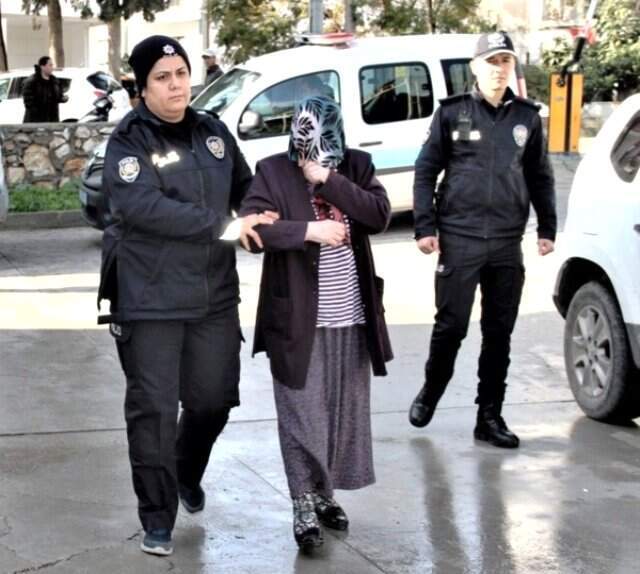 2,5 Milyon TL'lik Vurgun Yapan Teyzeler, Son İşlerinde Yakayı Ele Verdi