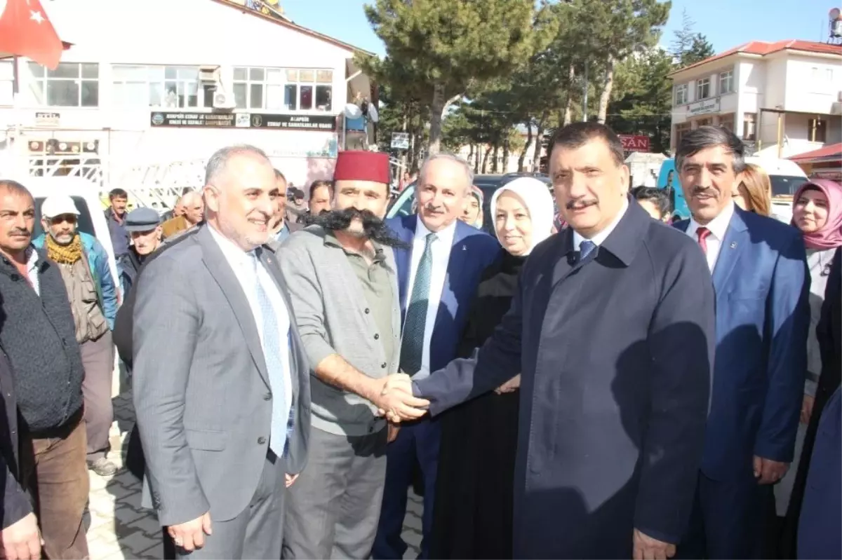 AK Parti Heyetinden Arapgir'e Çıkarma