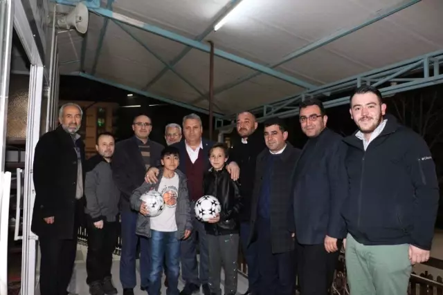 Başkan Çerçi Atatürk ve Barbaros'ta Vatandaşla Buluştu Başkan Çerçi Atatürk ve Barbaros'ta Vatandaşla Buluştu