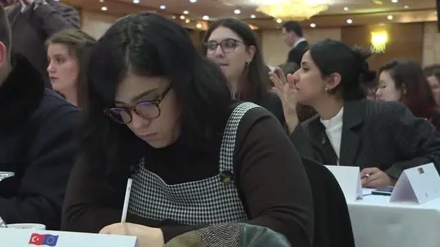 Mülteci Haberleri: Gündem Belirleme ve Kamuoyu Oluşturmada Medyanın Rolü' Semineri Mülteci Haberleri: Gündem Belirleme ve Kamuoyu Oluşturmada Medyanın Rolü' Semineri