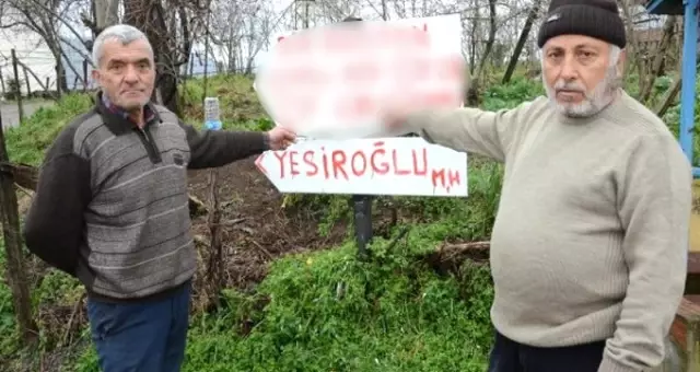 Yollarının Uzun Süredir Yapılmadığı Söyleyen Vatandaşlar, Seçim Çalışması Yapılmasını Yasakladı Yollarının Uzun Süredir Yapılmadığı Söyleyen Vatandaşlar, Seçim Çalışması Yapılmasını Yasakladı