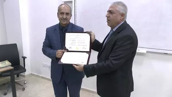 58 Yaşında Yüksek Lisans Yaptı, Sırada Doktora Var 58 Yaşında Yüksek Lisans Yaptı, Sırada Doktora Var