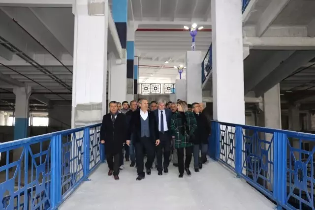 Başkan Çerçi, 'Millet Çarşısı'nda Pazarcıları Ağırladı Başkan Çerçi, 'Millet Çarşısı'nda Pazarcıları Ağırladı