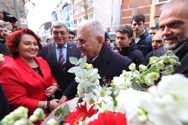 Binali Yıldırım, Mutlu Evliliğin Formülünü Açıkladı: İtaat Et, Rahat Et