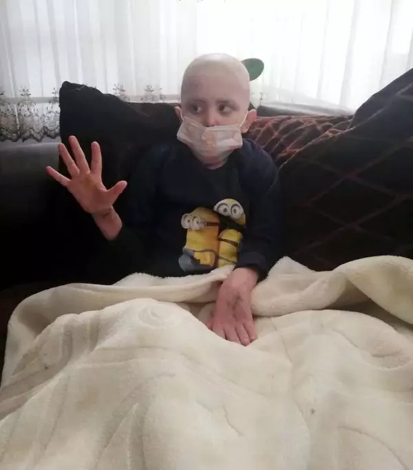 Kanserle Mücadele Eden Oğlunun Adına Dernek Kurdu Kanserle Mücadele Eden Oğlunun Adına Dernek Kurdu