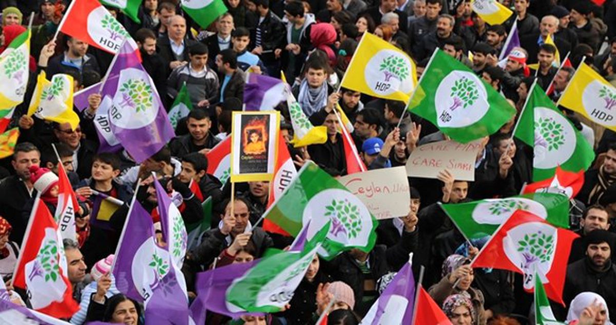 Son Ankete Göre, 10 HDP'liden 8'i Partisinin Aday Çıkarmadığı Yerde Muhalefete Oy Verecek
