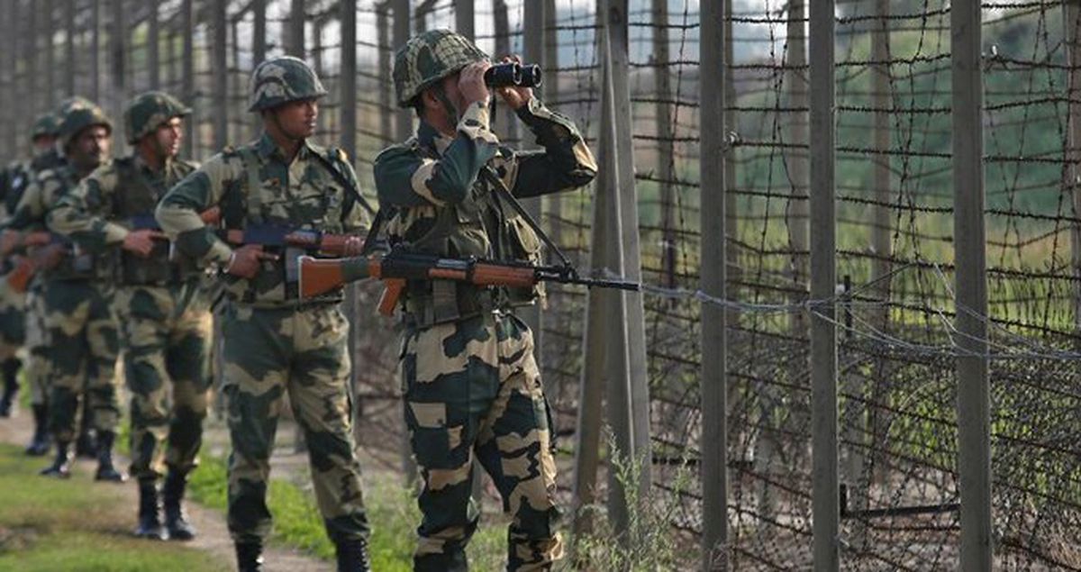 Pakistan, Tüm Hava Sahasını Kapatma Kararı Aldı