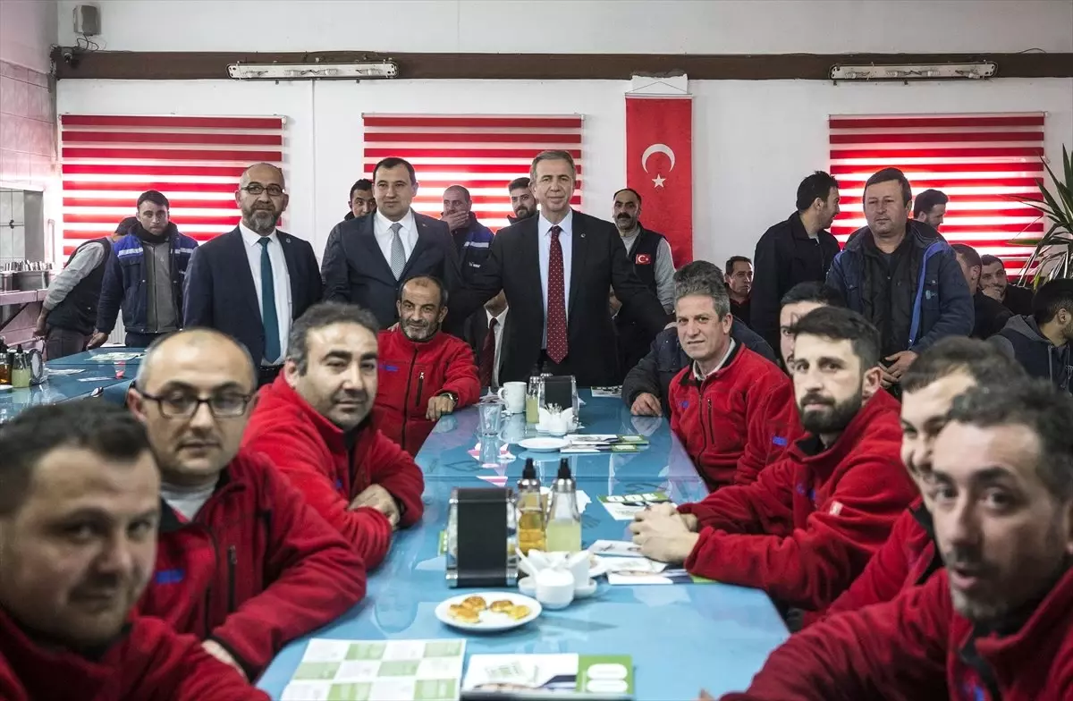 Yavaş'tan Hafif Raylı Sistem Sözü