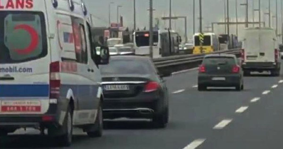 Ambulansa Yol Vermeyen Magandaya 324 Lira Ceza Kesildi