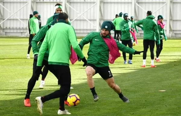 Atiker Konyaspor 2 Eksikle Çalıştı Atiker Konyaspor 2 Eksikle Çalıştı