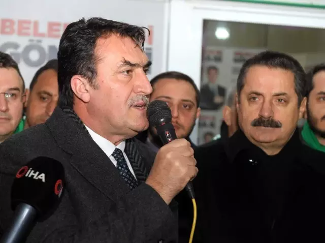 Dündar'dan Miting Gibi Seçim Bürosu Açılışı Dündar'dan Miting Gibi Seçim Bürosu Açılışı