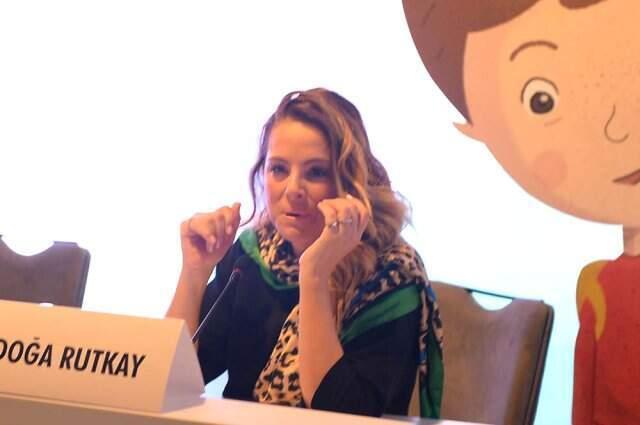 İkiz Bebek Annesi Doğa Rutkay, Basın Açıklamasında Gözyaşlarına Hakim Olamadı