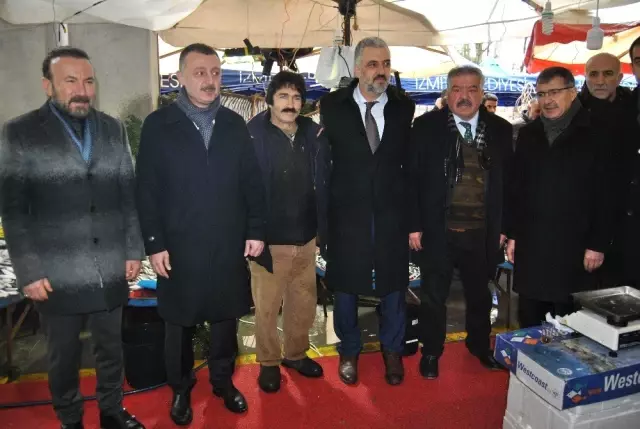 İzmit'te Pazarcılara Yük Olmadan 50 Milyon TL'lik Yatırım Yapıldı İzmit'te Pazarcılara Yük Olmadan 50 Milyon TL'lik Yatırım Yapıldı