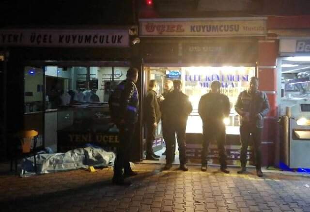 Kuyumcuyu Soyup İki Kişiyi Öldüren Kişinin Polis Olduğu Ortaya Çıktı