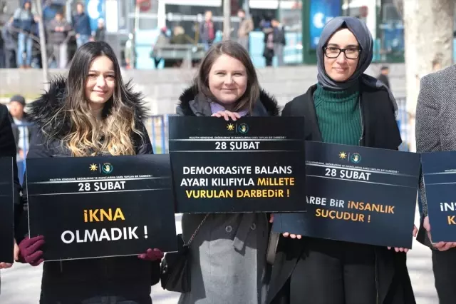 Postmodern Darbe'Nin 22. Yılı Postmodern Darbe'Nin 22. Yılı