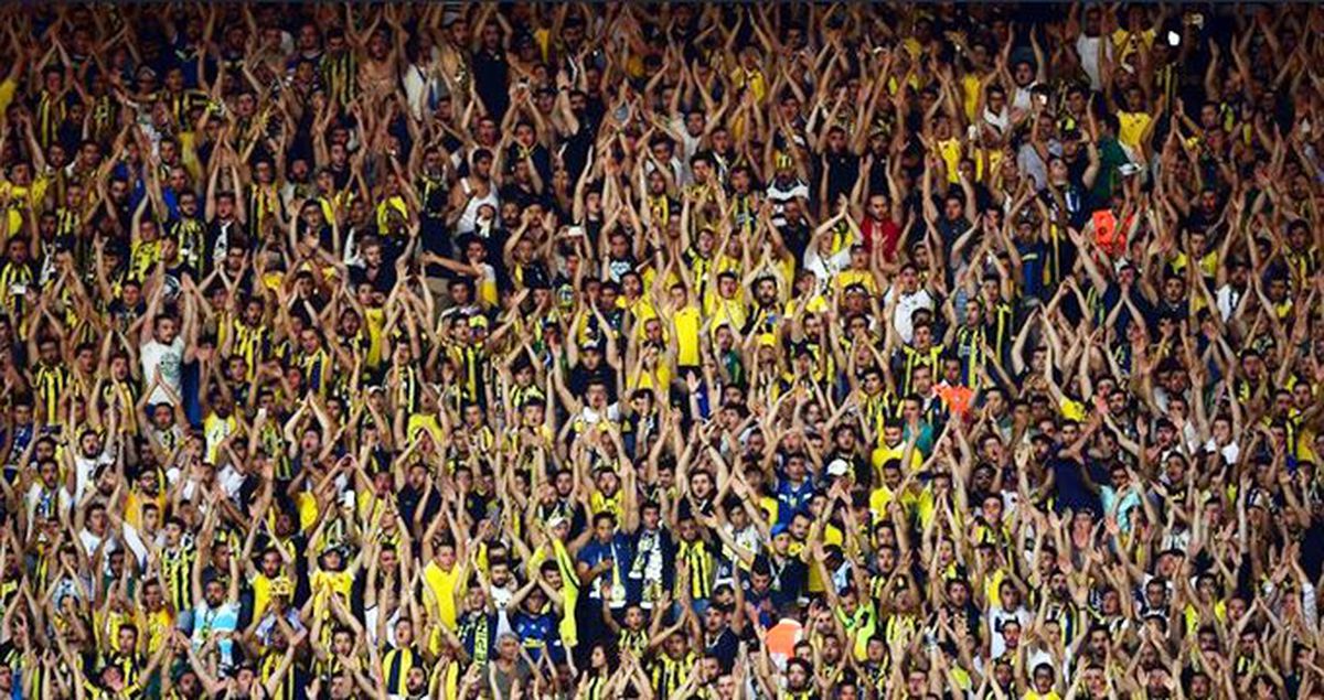 Profesyonel Futbol Disiplin Kurulu, Fenerbahçe'ye Para Cezası Verdi!