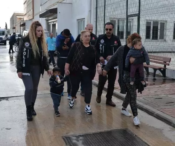 Uyuşturucu Bulamayınca Kırmızı Reçeteli İlaçları Sattılar