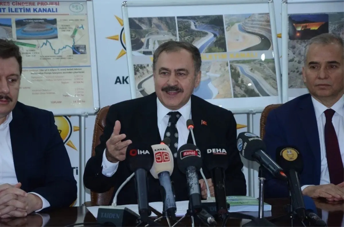 Veysel Eroğlu: 'Zeybekci İzmir İçin Bir Şanstır'