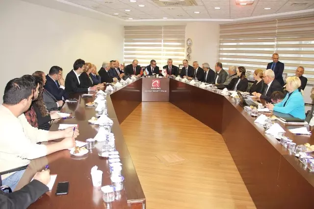 İbrahim: 'Türkiye-Azerbaycan İlişkileri Her Alanda En Yüksek Seviyede Olmalı' İbrahim: 'Türkiye-Azerbaycan İlişkileri Her Alanda En Yüksek Seviyede Olmalı'