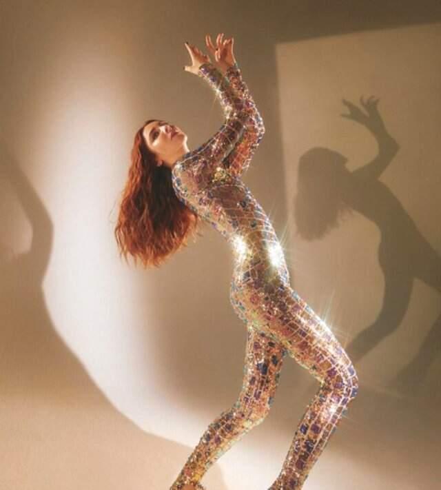 Nur Fettahoğlu, Küvetteki Çıplak Pozuyla Olay Yarattı!