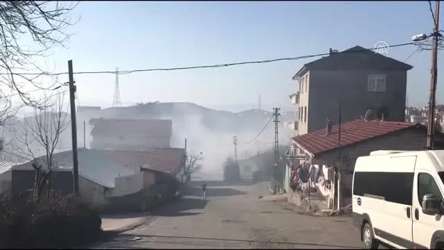 Pendik'te Gecekondu Yangını Pendik'te Gecekondu Yangını